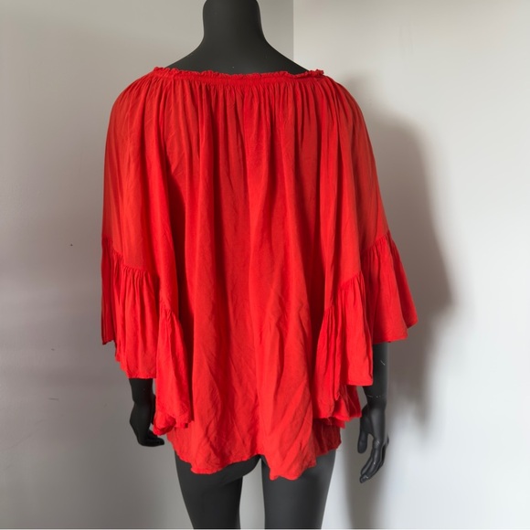 ⚪️ Elan Vibrant Red Boho Blouse with Flowy Sleeves Size M - Picture 5 of 8